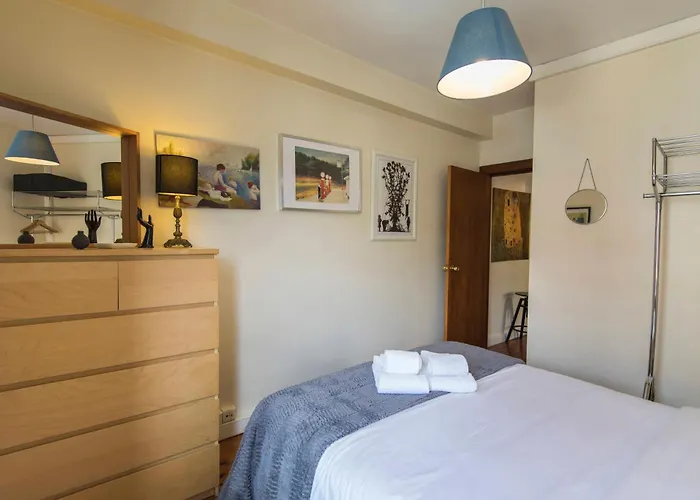 106 A - Martim Moniz Central Apartment